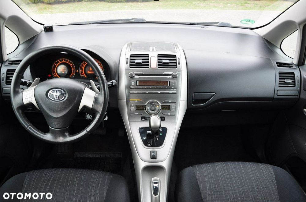 Toyota Auris - 30