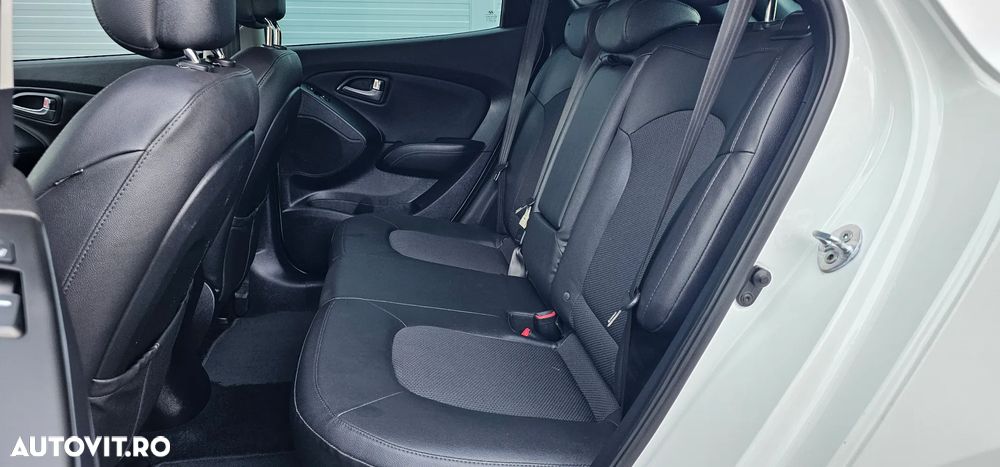 Hyundai ix35 2.0 CRDI 4WD Automatik Premium - 18