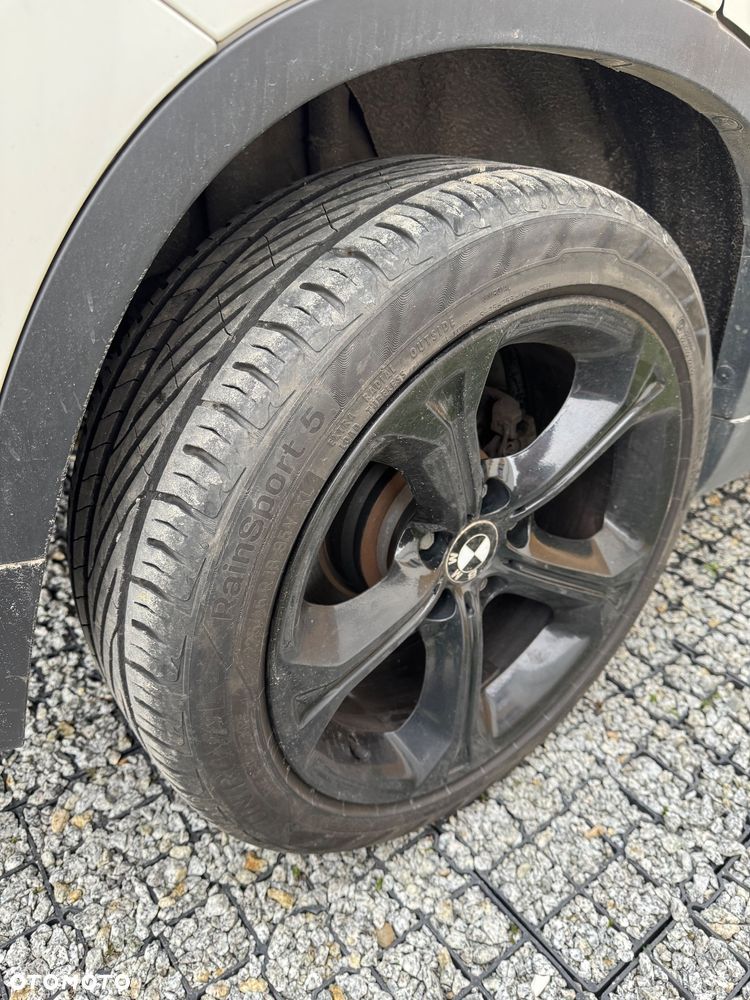 BMW X1 xDrive20d - 8