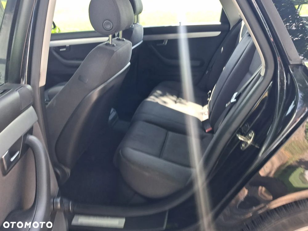 Audi A4 Avant 2.0 TDI - 17