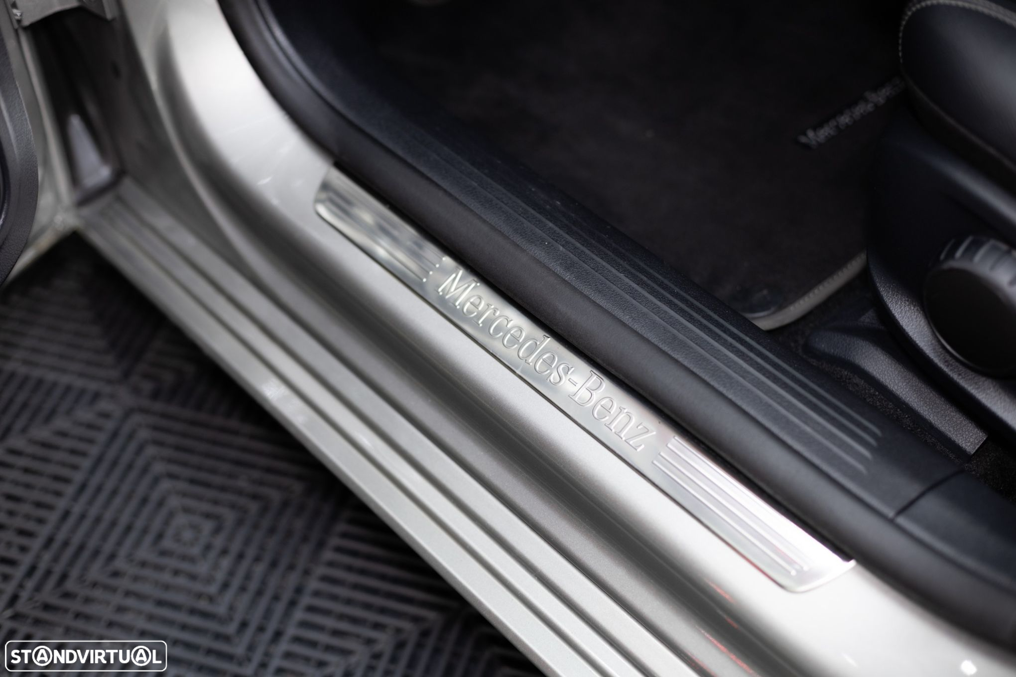 Mercedes-Benz A 180 Limousine d Progressive Aut. - 37