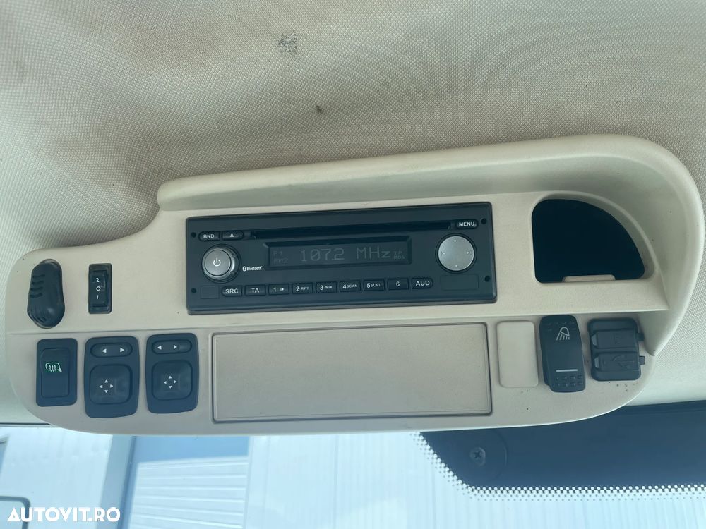 John Deere 6250R - 22