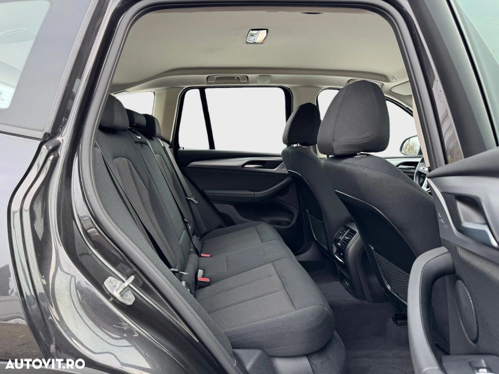 BMW X3 xDrive20d Aut. Advantage - 9