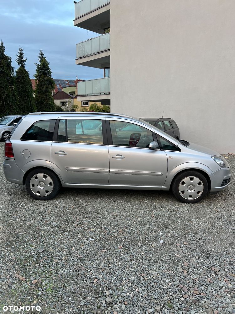 Opel Zafira 1.8 Elegance - 4