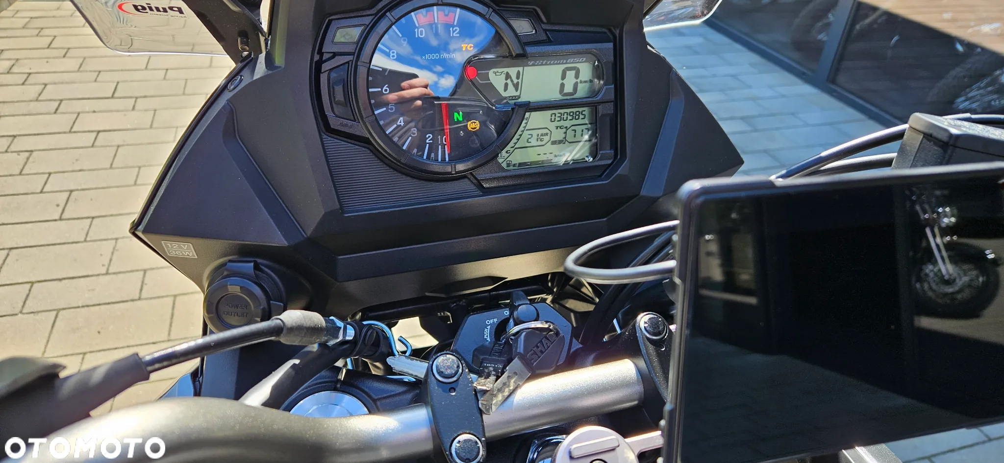 Suzuki DL - 4