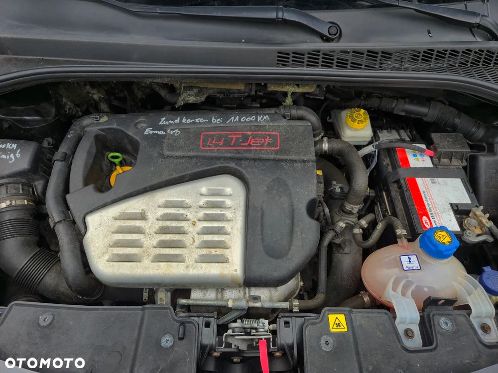 Fiat 500L 1.4 T-Jet Lounge - 29