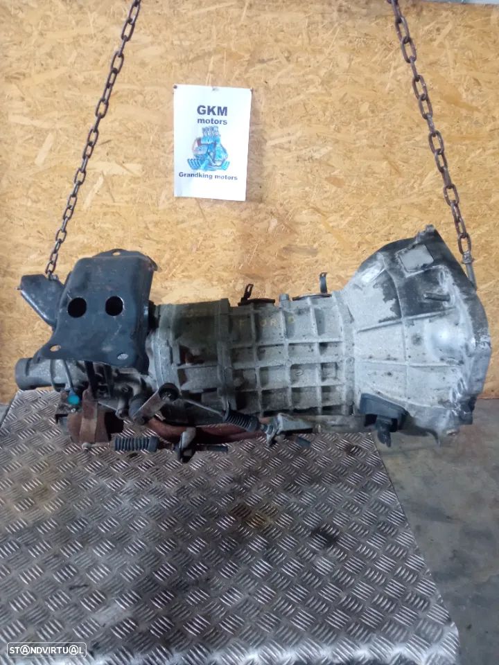 Caixa de velocidades Mazda Bongo 2.5TD 4x2 - 9