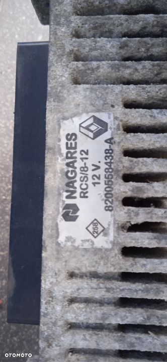 Przekaźnik świec żarowych Renault Laguna III 8200558438-A - 3