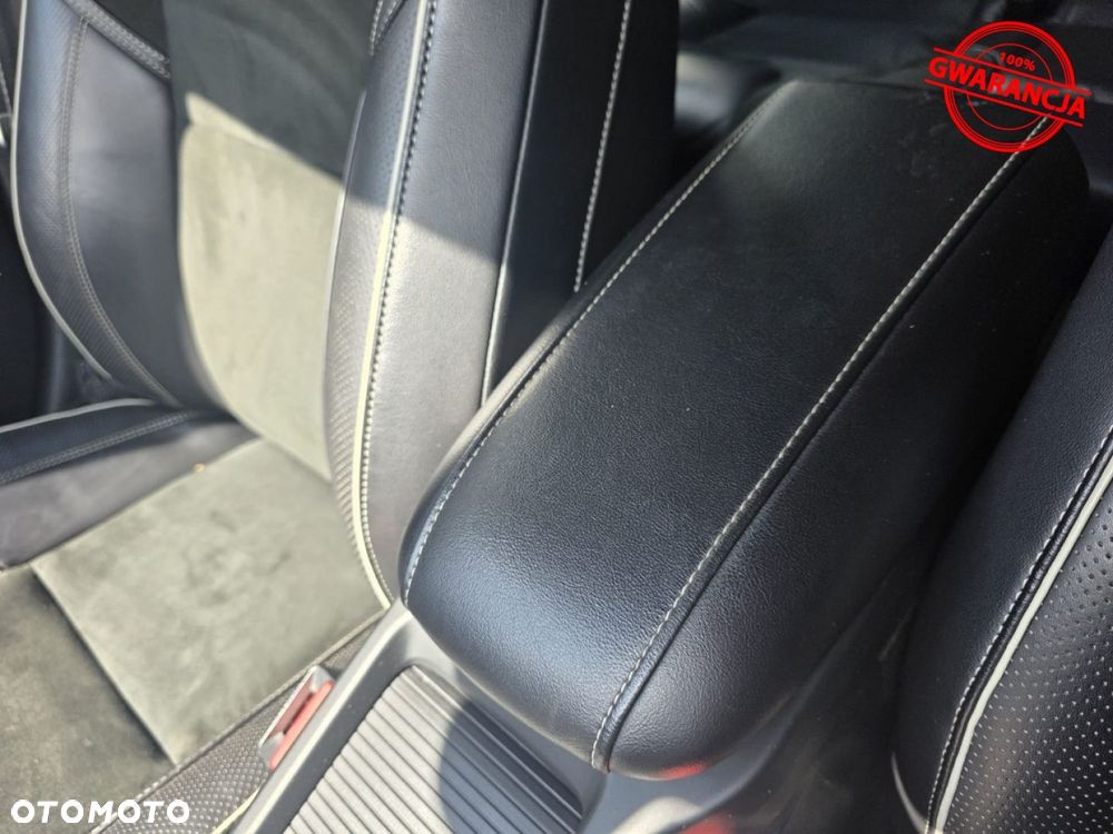 Volvo V40 D2 Drive-E R-Design Kinetic - 34
