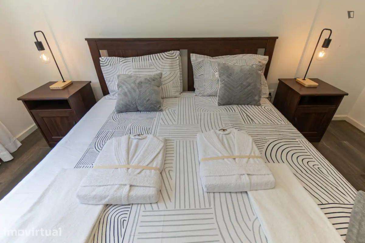 Apartamento com 1 quartos - localizado em Santo Ildefonso Porto - Grande imagem: 3/17
