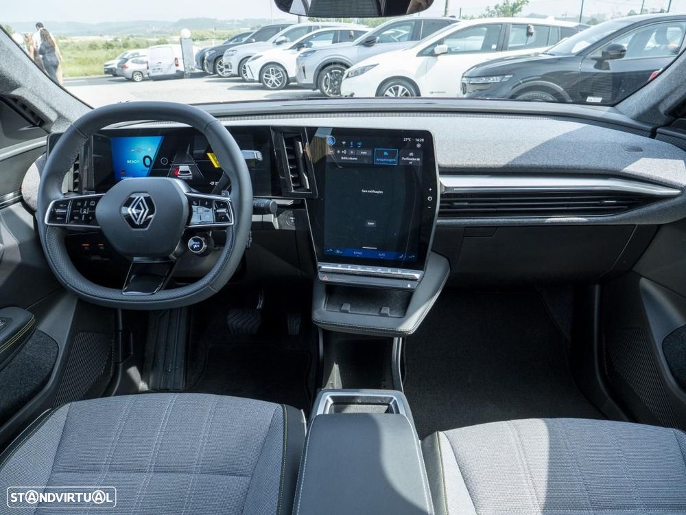 Renault Scénic E-Tech 60 kWh Techno - 27