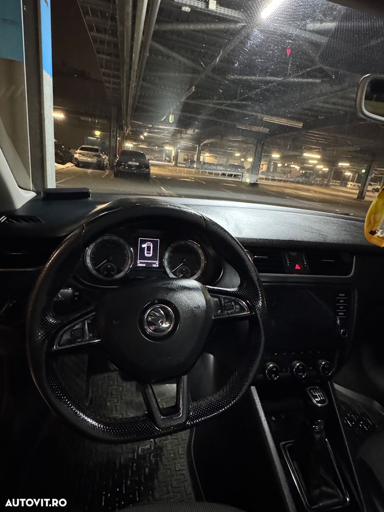 Skoda Octavia 2.0 TDI Style - 19