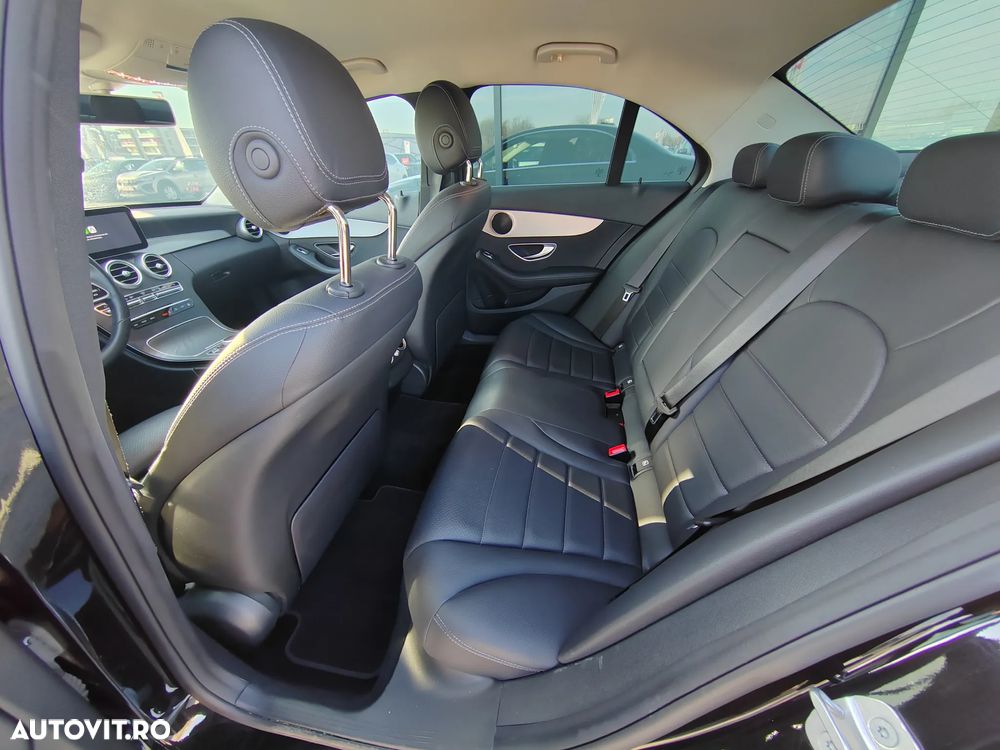 Mercedes-Benz C 300 de T 9G-TRONIC - 12