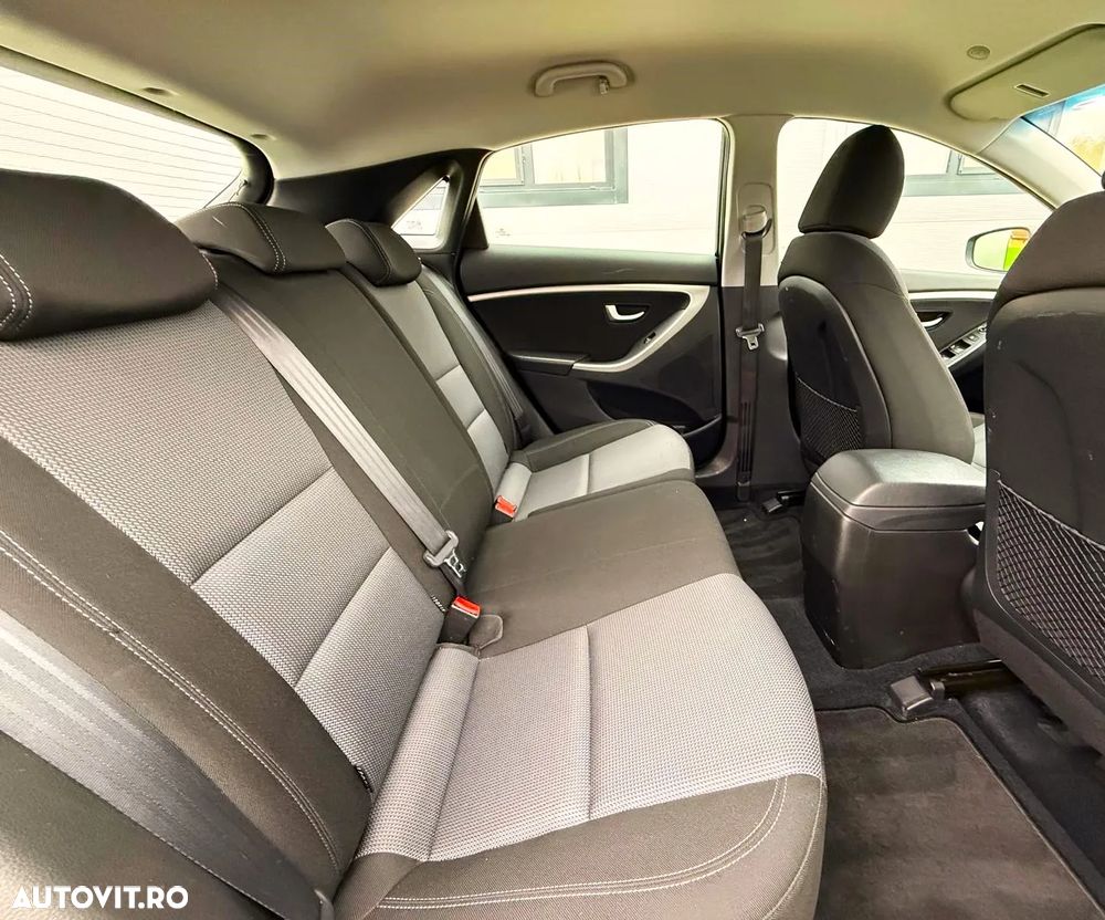 Hyundai i30 1.6 GDI Highway Heat+ - 24