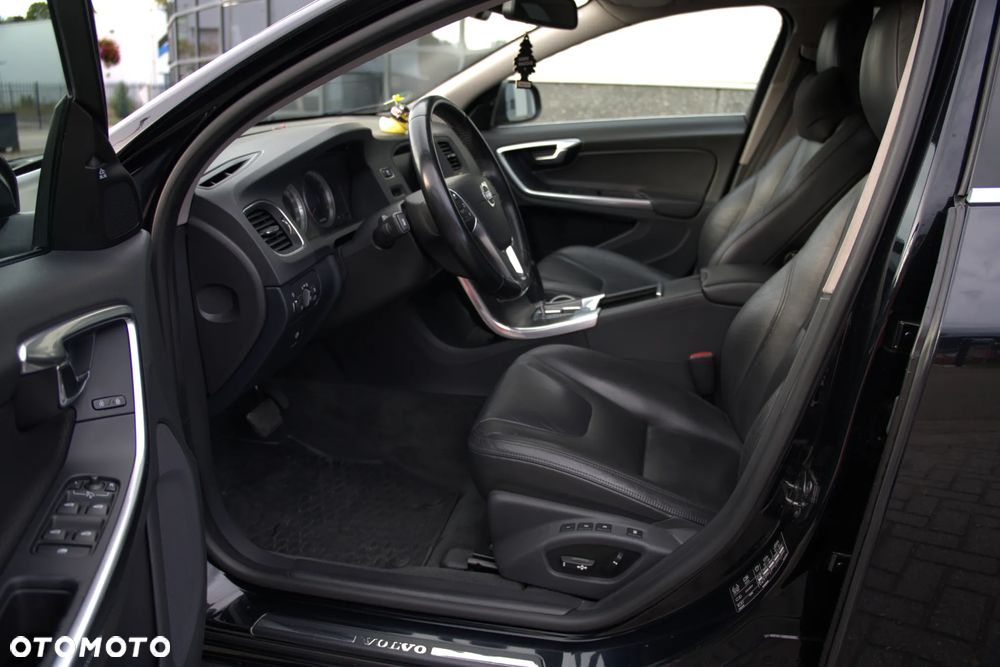 Volvo S60 T6 AWD Summum - 11