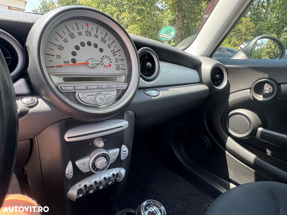 Mini Cooper 50 Mayfair - 19