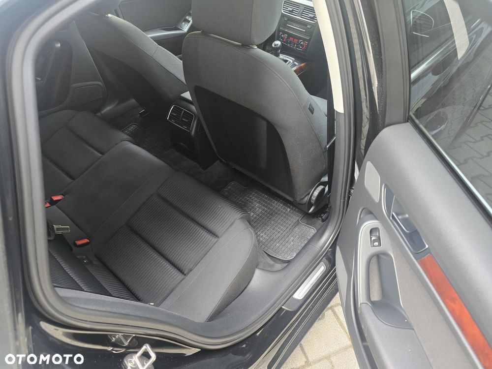 Audi A4 Limousine 1.8 TFSI Ambiente - 12