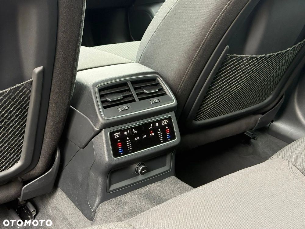 Audi A6 Avant - 17