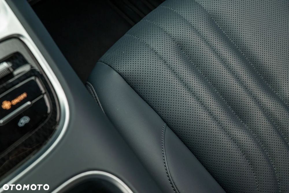 Geely Starray EM-i 1.5 PHEV Max - 23