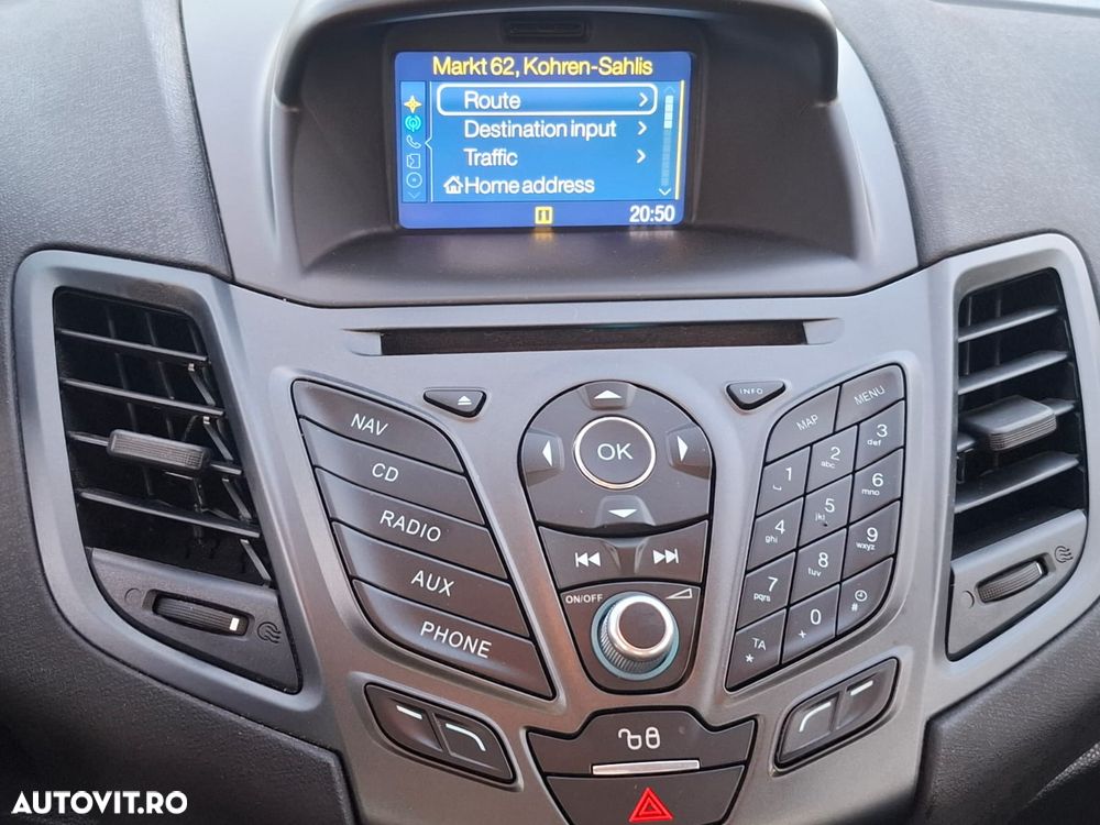 Ford Fiesta 1.0 EcoBoost S&S TITANIUM - 25