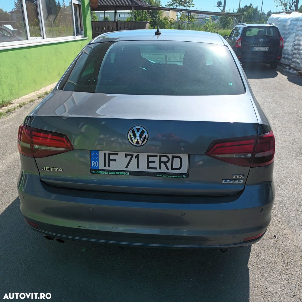 Volkswagen Jetta 2.0 TDI DSG BlueMotion Technologie - 6