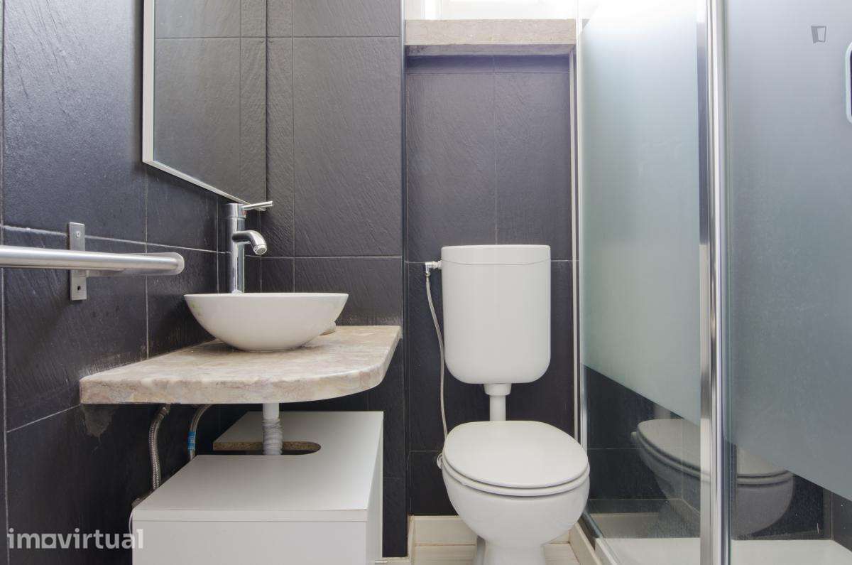 Quarto - localizado em Alvalade Lisbon - Grande imagem: 5/13