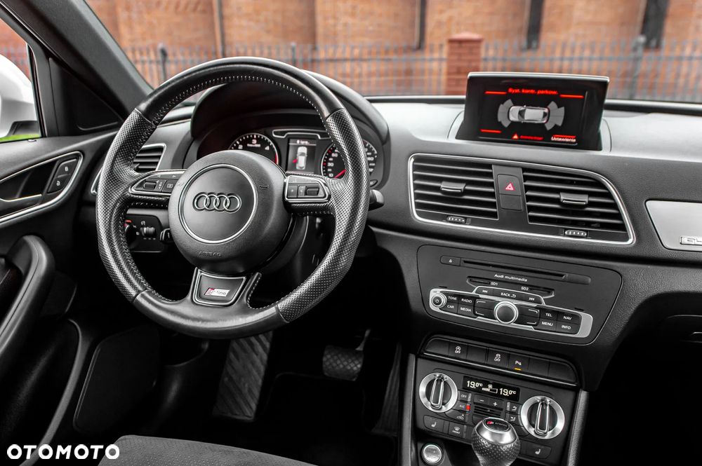 Audi Q3 - 30