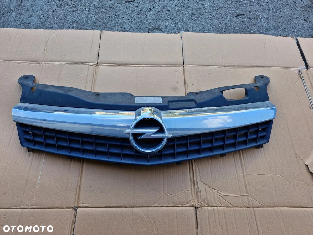 Grill atrapa chrom Opel Astra H III GTC CABRIO EUROPA - 1