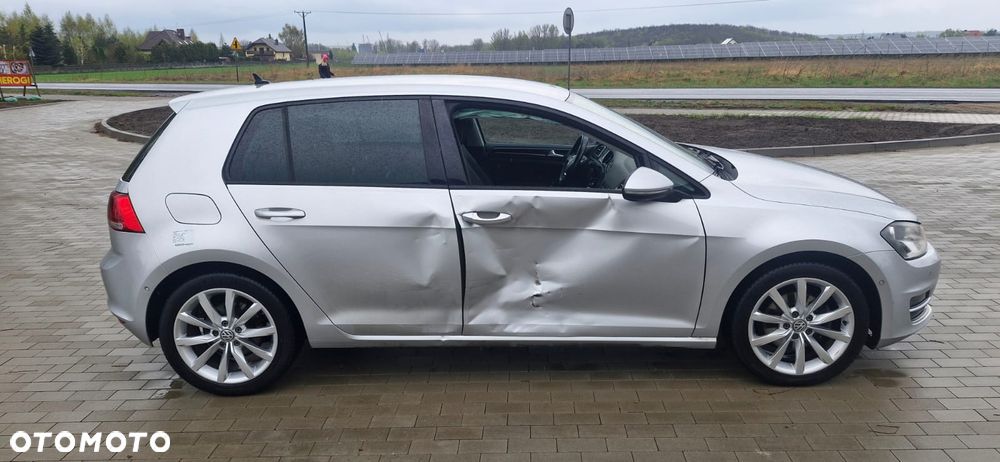 Volkswagen Golf 1.6 TDI DPF Highline - 3