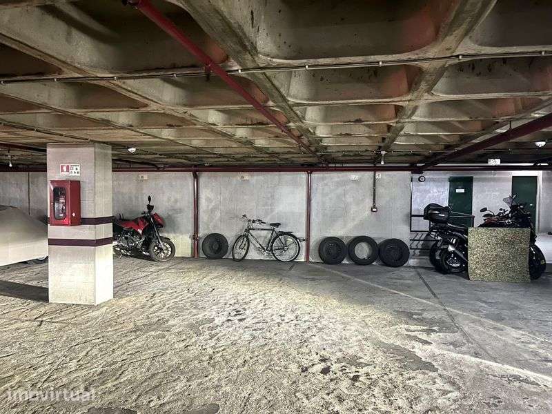 Lugar de garagem Oliveira Monteiro - Grande imagem: 2/3