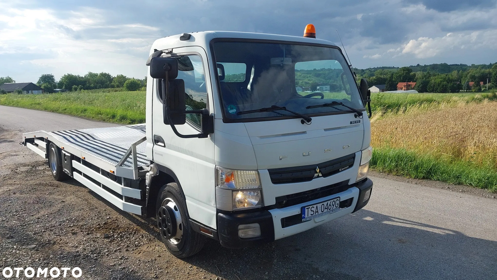 Mitsubishi Canter Fuso - 2