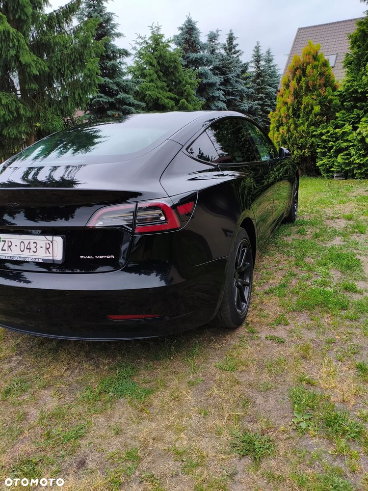 Tesla Model 3 Long Range AWD - 4