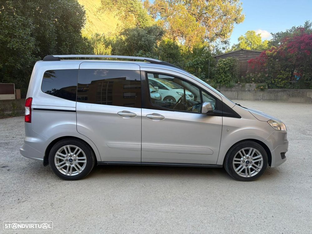 Ford Tourneo Courier - 6