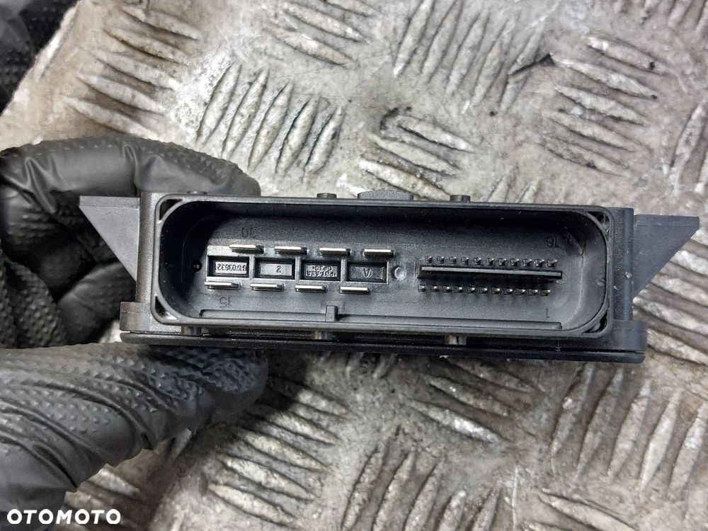 MODUŁ HAMULCA RĘCZNEGO AUDI A5 8T 8K0907801M - 2