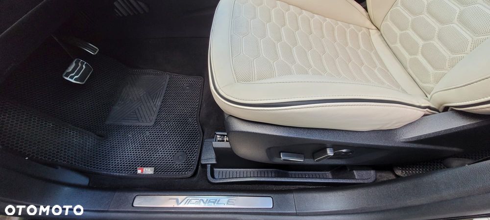 Ford S-Max - 23