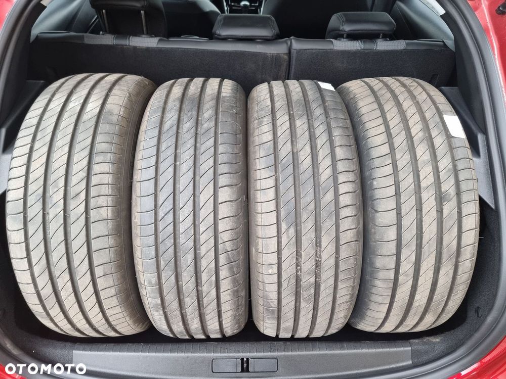 Peugeot 208 1.2 PureTech Allure Pack S&S - 21