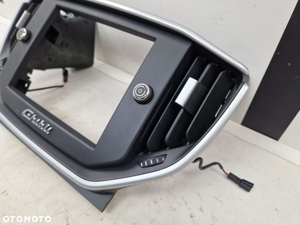 RAMKA MONITORA WYŚWIETLACZA MASERATI GHIBLI - 3