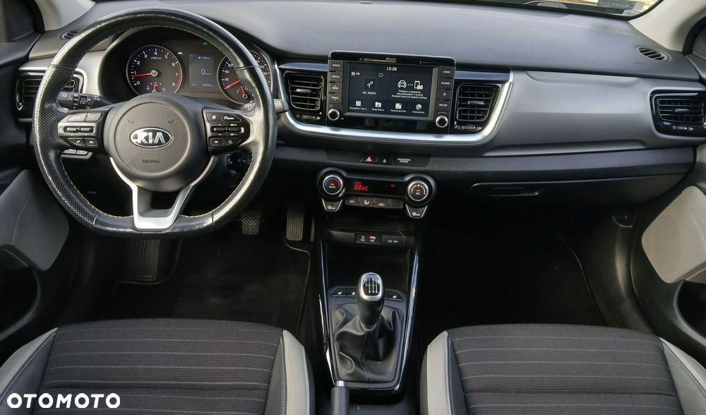 Kia Stonic 1.4 L - 16