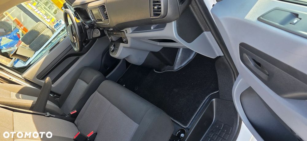 Opel Vivaro 2.0 177KM AUTOMAT 8-biegów - 23