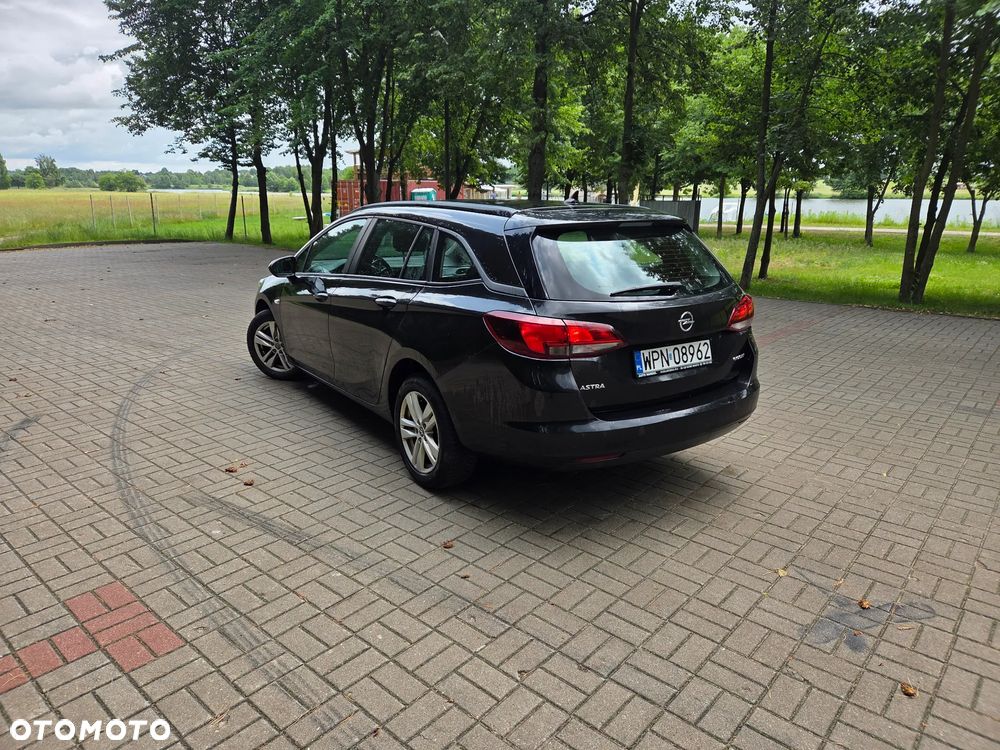 Opel Astra 1.6 CDTI Dynamic - 9