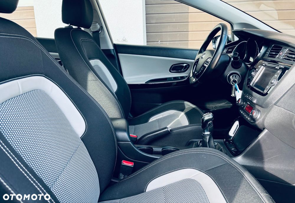 Kia Ceed 1.6 GDI Edition 7 - 22