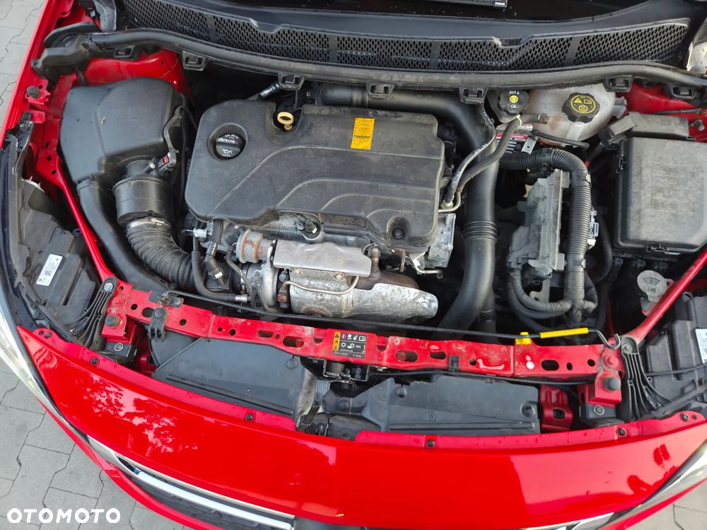 Opel Astra 1.4 Turbo Start/Stop Innovation - 17