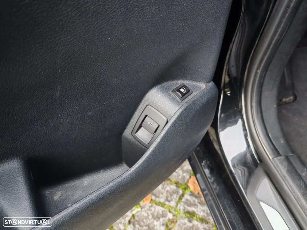 BMW 225xe Active Tourer Line Sport - 14