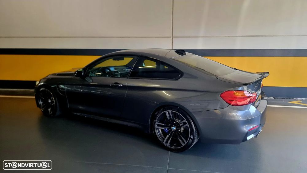 BMW M4 Auto - 3