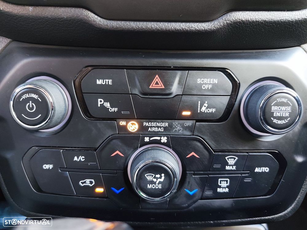 Jeep Renegade 1.3 T Limited DCT - 18