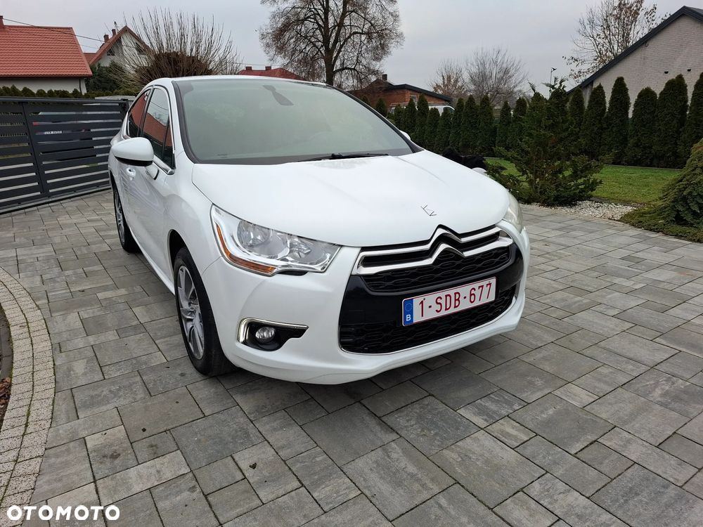 Citroën DS4 HDi 110 SoChic - 16