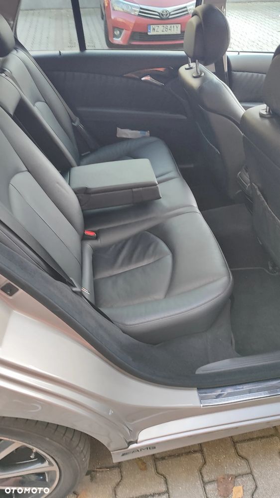 Mercedes-Benz Klasa E 320 CDI 7G-TRONIC Elegance BusinessEDITION - 16