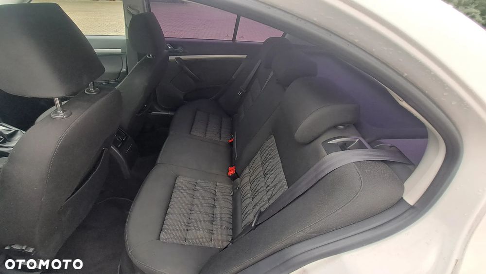 Skoda Octavia 2.0 TDI DPF Ambition - 14