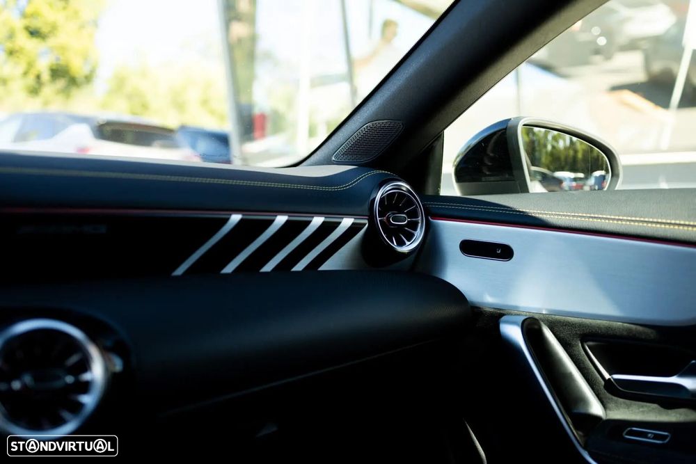 Mercedes-Benz CLA 45 AMG S Shooting Brake 4Matic+ - 30