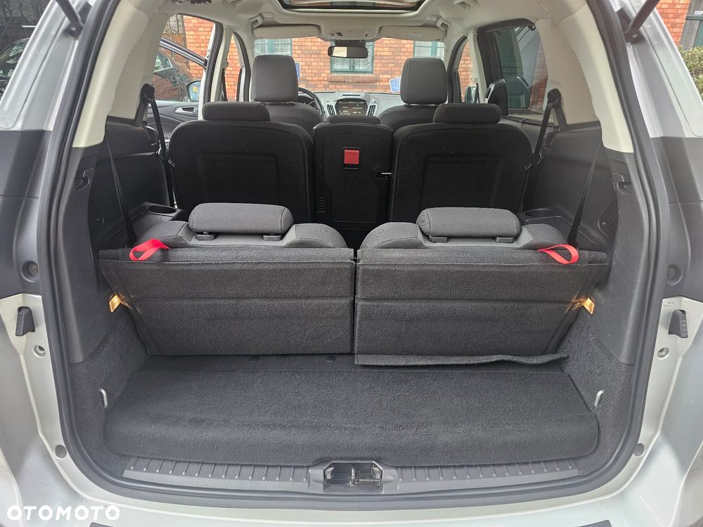 Ford Grand C-MAX - 10